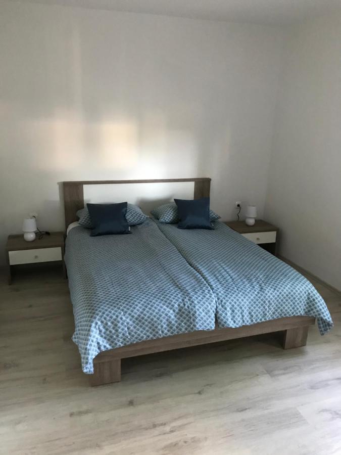 באסקה Apartments Lena מראה חיצוני תמונה
