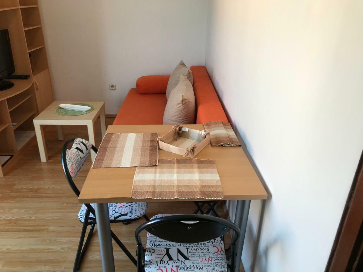 באסקה Apartments Lena מראה חיצוני תמונה