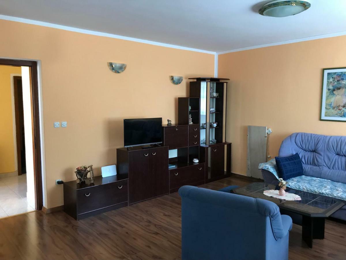 באסקה Apartments Lena מראה חיצוני תמונה