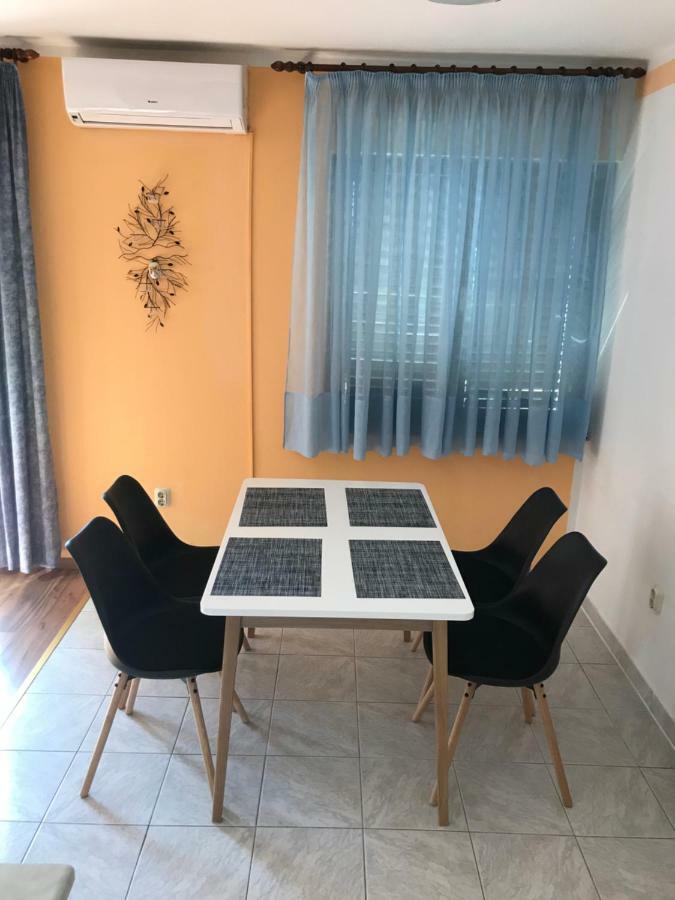 באסקה Apartments Lena מראה חיצוני תמונה