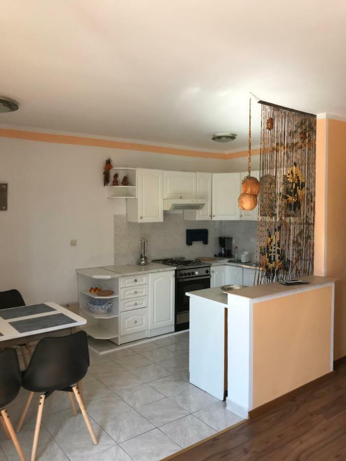 באסקה Apartments Lena מראה חיצוני תמונה