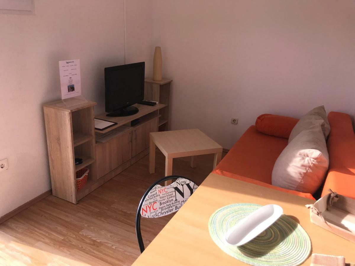 באסקה Apartments Lena מראה חיצוני תמונה